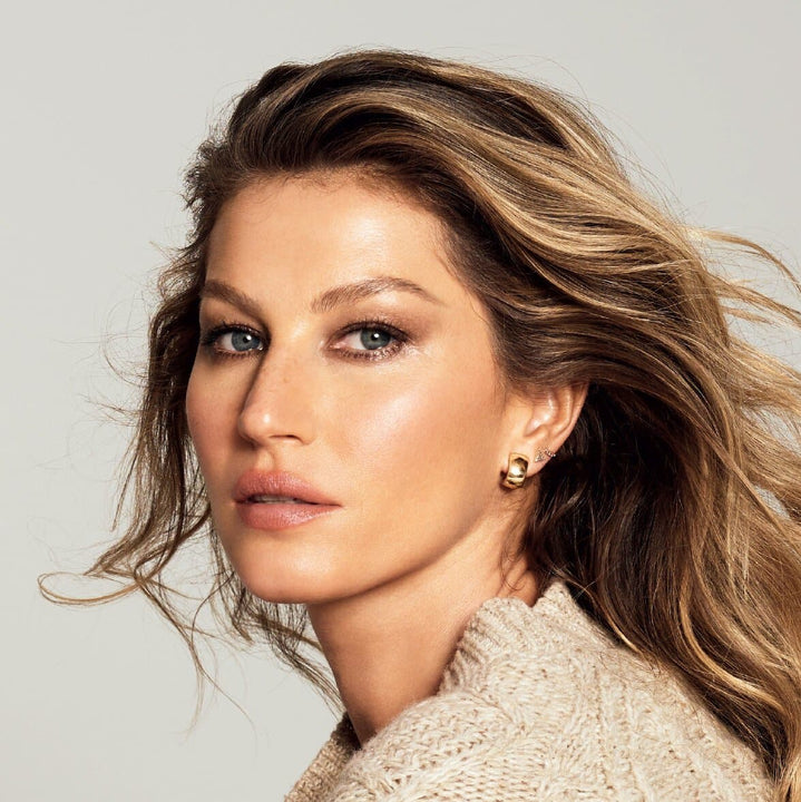 Gisele Bündchen Wearing Sustainable Gold Uptown Earrings by FUTURA