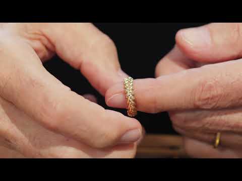 Ethereal Laurel Wedding Ring, Size 6